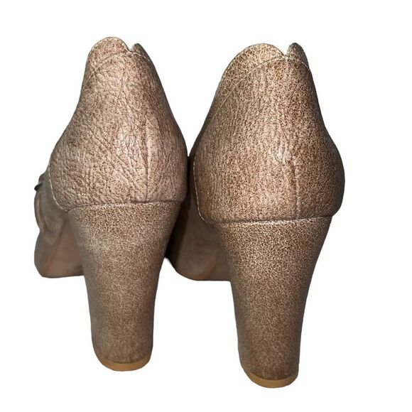Diana Warner Mary Jane Pumps Tan Size 40 9 Heels - Picture 3 of 9